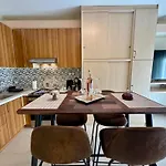 Panos House Apartamento