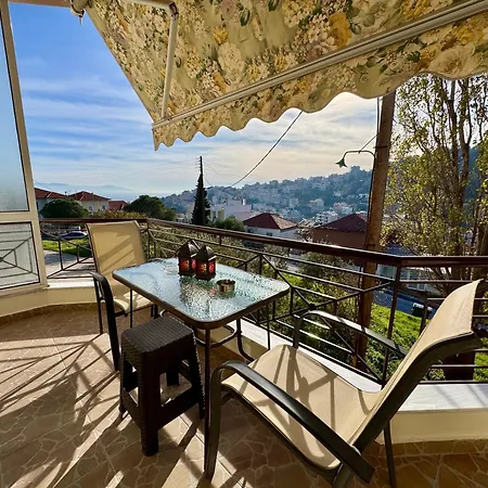 Panos House Apartment *