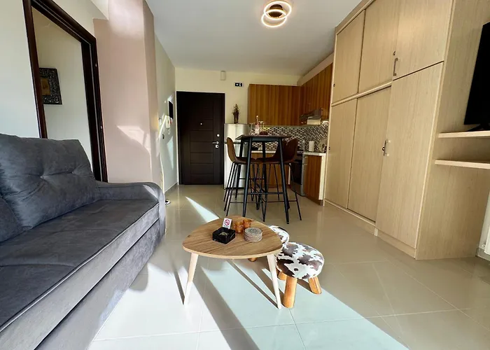 Panos House * Кавала